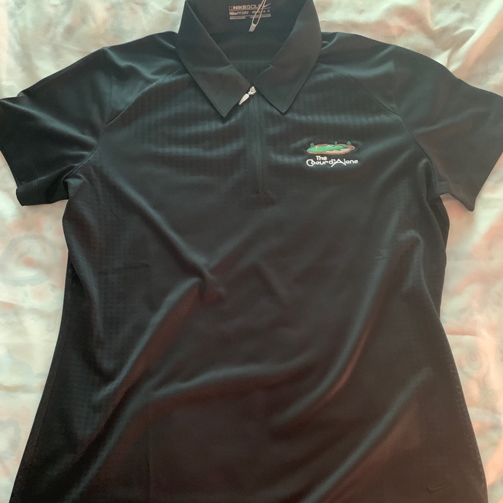 Women’s Nike Golf Shirt new with tags